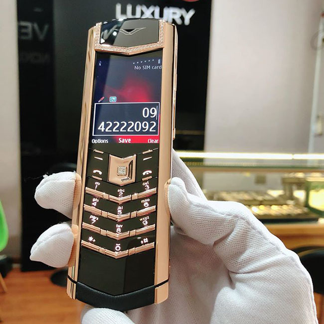 vertu signature black gold